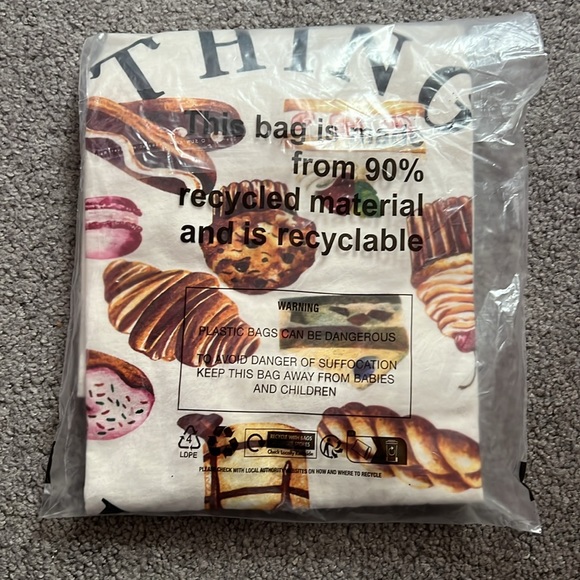 PRETTYLITTLETHING Ecru Dessert Print Oversized T Shirt SIZE SMALL *NEW* - Picture 6 of 8